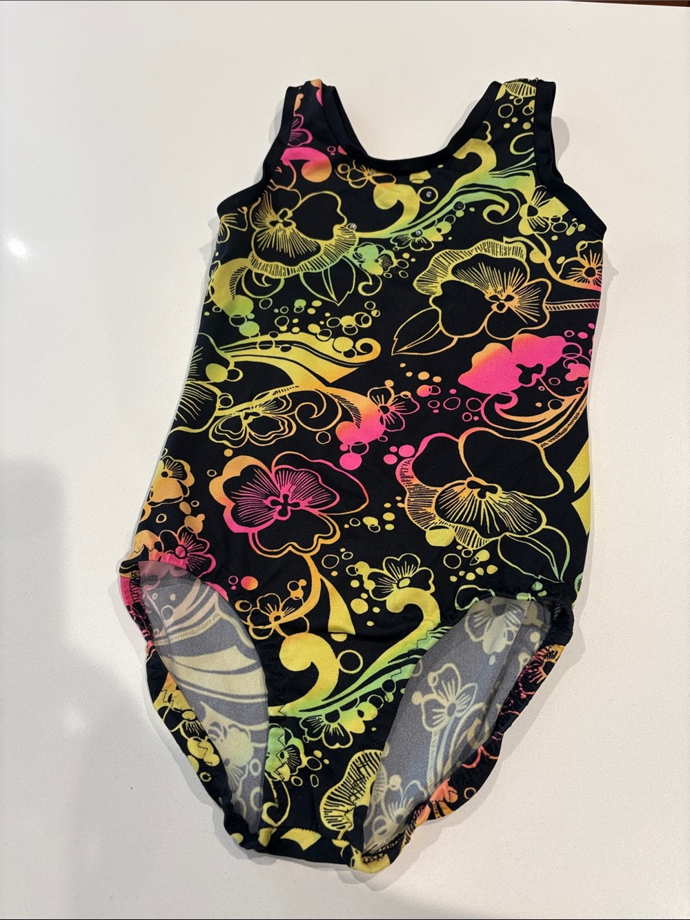 Tropical gym leo